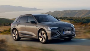 Audi Việt Nam triệu hồi E-tron và Q8 E-tron vì lỗi phanh