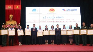 Bộ GD&ĐT gặp mặt 80 gương giáo viên chương trình 'Chia sẻ cùng thầy cô' năm 2025