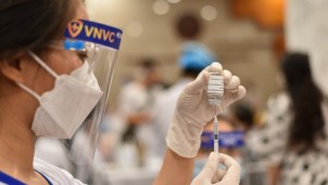 Bộ Y tế nghiêm cấm trục lợi từ tiêm vaccine Covid-19 Bộ Y tế nghiêm cấm trục lợi từ tiêm vaccine Covid-19