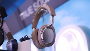 Bowers & Wilkins Px8 S2 chính thức ra mắt tại Việt Nam