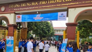 Buổi thi đầu tiên kỳ thi PTTH 2026: Khu vực ngoại thành Hà Nội chuẩn bị kỹ lưỡng.