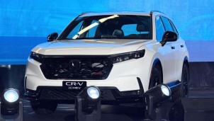 Chính sách thuế mới tác động như thế nào đến giá xe hybrid Việt Nam từ 2026?