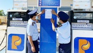 Chính thức miễn thuế môi trường, VAT, tiêu thụ đặc biệt với xăng dầu