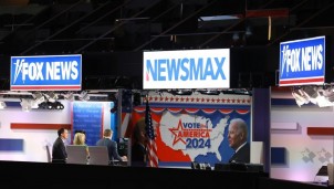 Cổ phiếu Newsmax gây sốc thị trường: Tăng vọt 1.500%, đánh bại cả Fox Và Warner Bros