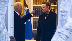 Elon Musk tuyên bố ngừng hoạt động tàu vũ trụ Dragon sau đe dọa từ Donald Trump