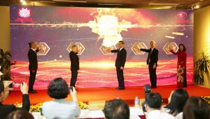 Hơn 100 tư liệu phản ánh 75 năm hữu nghị Việt Nam - Trung Quốc được trưng bày tại Hà Nội