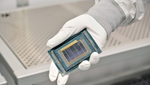 Intel là hãng đầu tiên xuất xưởng chip thương mại dùng công nghệ in thạch bản High NA EU