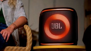 JBL PartyBox Encore 2: sự bùng nổ của AI Sound Boost và Auracast