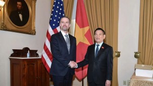 Việt Nam được Mỹ tạm hoãn áp thuế đối ứng, hưởng ưu đãi thuế 10% trong 90 ngày