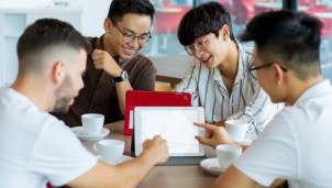 Việt Nam lọt top 10 thế giới về người dùng mạng xã hội: Cơ hội bứt phá cho ngành Digital Marketing