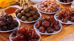 Ẩm thực ba miền: ô mai và cái nôi của văn hóa ăn quà xứ Tràng An Ẩm thực ba miền: ô mai và cái nôi của văn hóa ăn quà xứ Tràng An