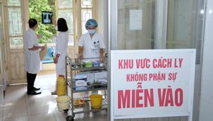 Hai nhân viên y tế đầu tiên mắc COVID-19,Trung tâm truyền nhiễm tạm dừng hoạt động Hai nhân viên y tế đầu tiên mắc COVID-19,Trung tâm truyền nhiễm tạm dừng hoạt động