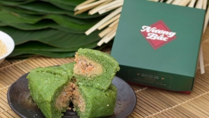 Thịt lợn lên giá, chị em đua nhau mua Bánh chưng nhân cá hồi Thịt lợn lên giá, chị em đua nhau mua Bánh chưng nhân cá hồi