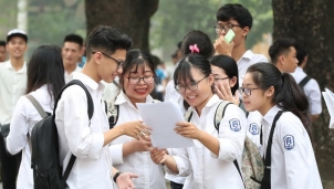 Đề thi và đáp án môn Toán thi tuyển sinh lớp 10 TP Cần Thơ Đề thi và đáp án môn Toán thi tuyển sinh lớp 10 TP Cần Thơ