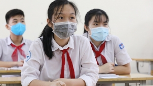 Hà Nội: Học sinh khối 9 và khối 12 hoàn thành chương trình năm học 2020-2021 do diễn biến dịch Covid Hà Nội: Học sinh khối 9 và khối 12 hoàn thành chương trình năm học 2020-2021 do diễn biến dịch Covid