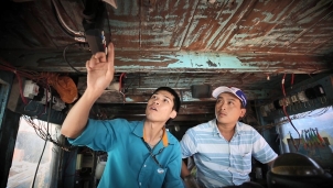 S-Tracking: Hệ thống quản lý và giám sát tàu thuyền do Việt Nam sản xuất bảo vệ người đi biển S-Tracking: Hệ thống quản lý và giám sát tàu thuyền do Việt Nam sản xuất bảo vệ người đi biển