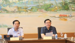 Chủ tịch Vương Đình Huệ: Xã hội hoá y tế quá cao sẽ sinh ra lạm dụng