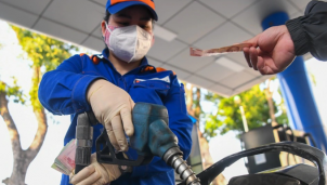 Giá xăng dầu có thể giảm về mức 24 nghìn đồng mỗi lít