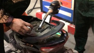 Giảm 2 nghìn đồng thuế môi trường đối với xăng để hỗ trợ nền kinh tế Giảm 2 nghìn đồng thuế môi trường đối với xăng để hỗ trợ nền kinh tế