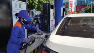 Giảm thuế - Giải pháp thức thời để 'hạ nhiệt' giá xăng dầu của Bộ Tài chính