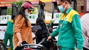 Không trích lập quỹ bình ổn, giá xăng dầu sẽ giảm mạnh Không trích lập quỹ bình ổn, giá xăng dầu sẽ giảm mạnh