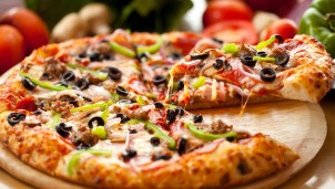 Lịch sử pizza - Món ăn hàng đầu thế giới được ghi nhận là di sản văn hoá phi vật thể của nhân loại Lịch sử pizza - Món ăn hàng đầu thế giới được ghi nhận là di sản văn hoá phi vật thể của nhân loại