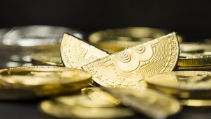 Thị trường tài chính lao đao trước việc vỡ nợ của quỹ tiền số Three Arrows Capital Thị trường tài chính lao đao trước việc vỡ nợ của quỹ tiền số Three Arrows Capital