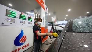 Thường vụ Quốc hội sẽ họp phiên bất thường để xem xét giảm thuế bảo vệ môi trường Thường vụ Quốc hội sẽ họp phiên bất thường để xem xét giảm thuế bảo vệ môi trường