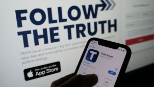 Truth Social - Mạng xã hội của ông Trump 'bung bét' lỗi dù mới ra mắt người dùng ít ngày