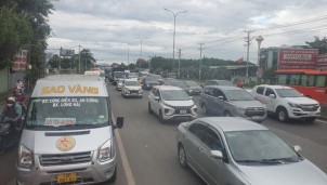 Từ Vũng Tàu về TP HCM: Tài xế 'ngao ngán' khi phải di chuyển mất tới 5 tiếng