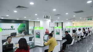 Vietcombank - 'Ông lớn' miễn giảm phí sử dụng dịch vụ ngân hàng trực tuyến