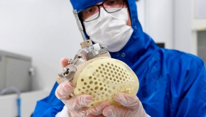 Aeson - Tim nhân tạo đầu tiên trên thế giới hoạt động trong cơ thể con người