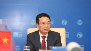 Bộ trưởng Nguyễn Mạnh Hùng: Nền tảng số "Make in Vietnam" đã sẵn sàng cho kinh tế số Bộ trưởng Nguyễn Mạnh Hùng: Nền tảng số "Make in Vietnam" đã sẵn sàng cho kinh tế số