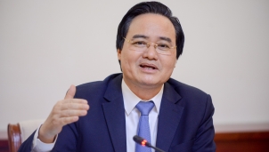 Bộ trưởng Phùng Xuân Nhạ: Bộ GD&ĐT sẽ lùi thời điểm kết thúc năm học Bộ trưởng Phùng Xuân Nhạ: Bộ GD&ĐT sẽ lùi thời điểm kết thúc năm học