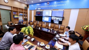 Bộ Y tế hội chẩn trực tuyến để chữa trị bệnh nhân nhiễm COVID-19 Bộ Y tế hội chẩn trực tuyến để chữa trị bệnh nhân nhiễm COVID-19