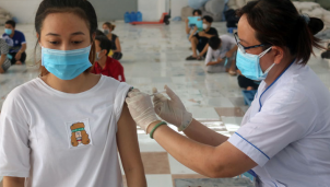 Bộ Y tế tổ chức thí điểm tiêm vaccine cho trẻ em trước khi triển khai diện rộng Bộ Y tế tổ chức thí điểm tiêm vaccine cho trẻ em trước khi triển khai diện rộng