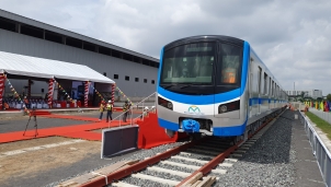 Cận cảnh đoàn tàu đầu tiên của tuyến Metro số 1 Bến Thành - Suối Tiên