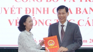 Chân dung tân Phó Trưởng Ban Dân vận Trung ương Đỗ Văn Phớn