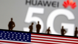 Chính quyền Tổng thống Trump tiếp tục "ra đòn" với Huawei Chính quyền Tổng thống Trump tiếp tục "ra đòn" với Huawei