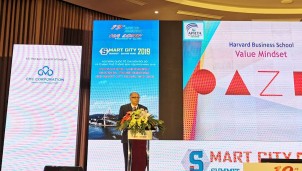 Chủ tịch APICTA: Công cuộc chuyển đổi số nên bắt đầu ngay từ ngày hôm nay Chủ tịch APICTA: Công cuộc chuyển đổi số nên bắt đầu ngay từ ngày hôm nay