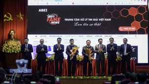 Đầu số 18008108 - Công cụ phản ứng nhanh với tin giả của nhà quản lý Đầu số 18008108 - Công cụ phản ứng nhanh với tin giả của nhà quản lý