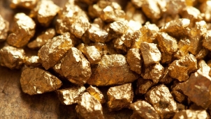 Dự báo giá vàng hôm nay 9/1: bất ngờ sụt giảm, mất đỉnh cao 7 năm