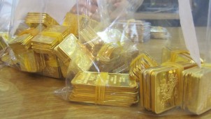 Dự báo giá vàng SJC trong nước ngày 13/10: Đà giảm nới rộng khi đồng USD gia tăng giá trị Dự báo giá vàng SJC trong nước ngày 13/10: Đà giảm nới rộng khi đồng USD gia tăng giá trị