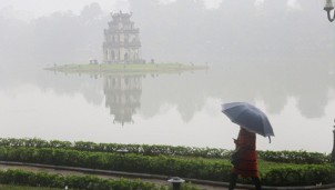 Dự báo thời tiết Hà Nội ngày mai 23/12: Ngày trời rét kết hợp với mưa mù nhẹ gây cảm giác tê buốt Dự báo thời tiết Hà Nội ngày mai 23/12: Ngày trời rét kết hợp với mưa mù nhẹ gây cảm giác tê buốt