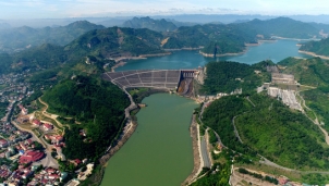 EVN phải huy động nguồn điện chạy dầu do nguồn cung thiếu hụt nghiêm trọng