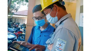 EVNNPC hoàn thành chuyển đổi hợp đồng mua bán điện từ giấy sang điện tử vào tháng 11 EVNNPC hoàn thành chuyển đổi hợp đồng mua bán điện từ giấy sang điện tử vào tháng 11