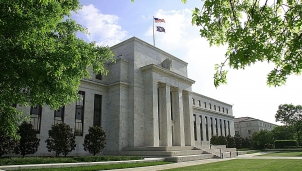 FED bất ngờ đưa lãi suất về 0% để giảm tác động của COVID-19 FED bất ngờ đưa lãi suất về 0% để giảm tác động của COVID-19