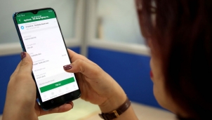 Giao dịch không tiền mặt - Dần hình thành thói quen trong tiêu dùng của người dân Giao dịch không tiền mặt - Dần hình thành thói quen trong tiêu dùng của người dân