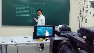 Hà Nội bổ sung kiến thức cho học sinh cuối cấp qua truyền hình để phòng chống COVID-19 Hà Nội bổ sung kiến thức cho học sinh cuối cấp qua truyền hình để phòng chống COVID-19