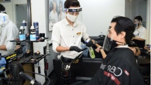 Hà Nội cho phép mở cửa trở lại dịch vụ cắt tóc gội đầu